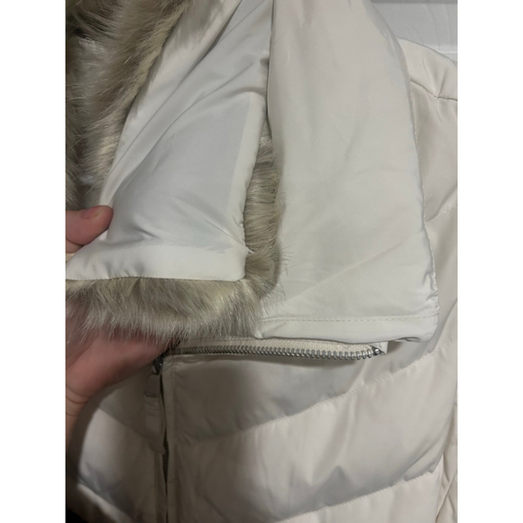 NWOT Talbots Women’s White Down Feather Vest Coat Size Large - Picture 5 of 7
